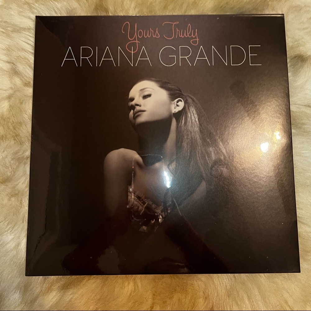 Ariana Grande Yours Truly Vinyl